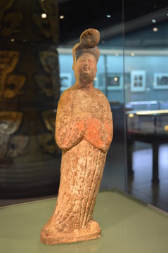 仕女俑