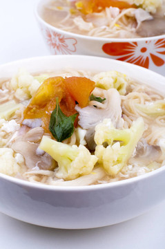 素菜湯面。