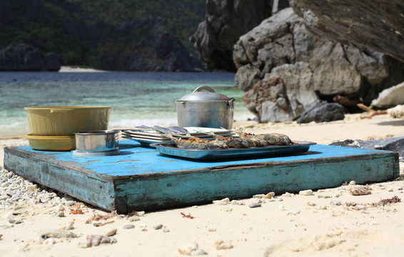 海灘上的午餐