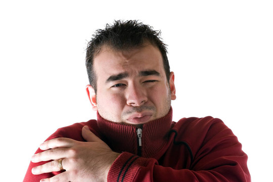 冷得發(fā)抖的人