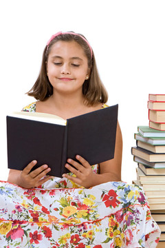 可愛的女孩讀書