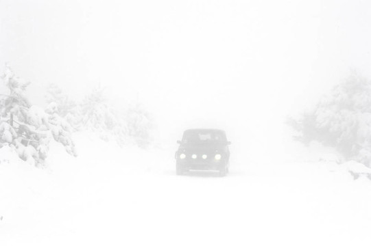 道路上的大雪