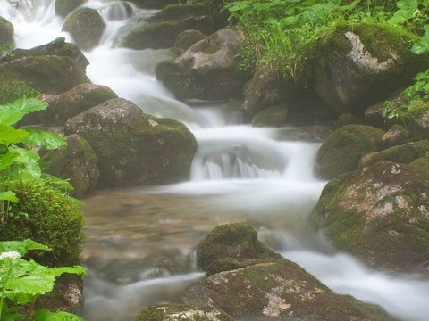 山瀑布