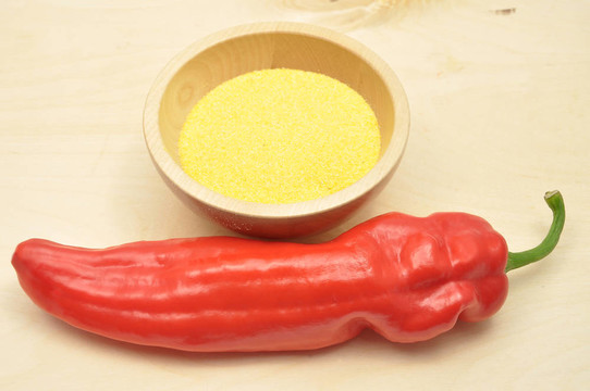詳細(xì)但粥和辣椒簡(jiǎn)單的圖像