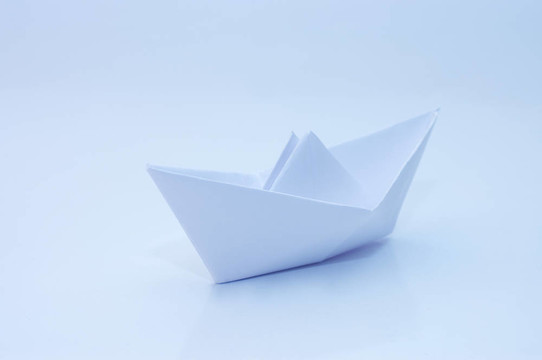 藍(lán)色的紙船