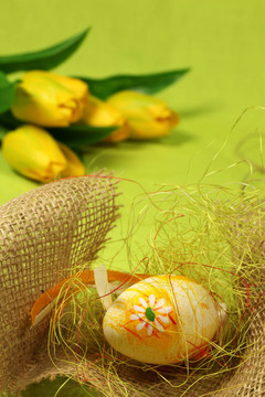 帶花的復(fù)活節(jié)彩蛋