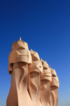 巴塞羅那和高迪：拉佩德雷拉或Casa Mila