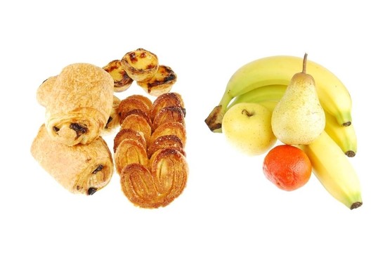 健康與不健康（烘焙食品和白色水果）