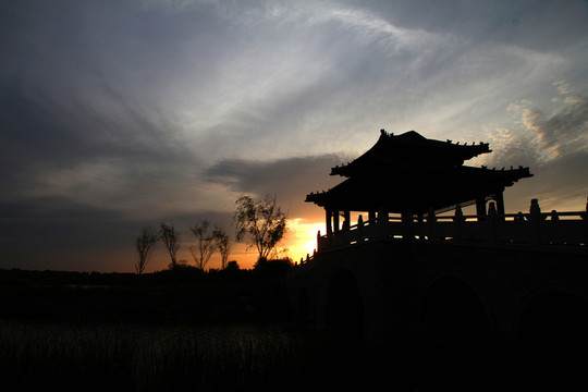 古建黃昏