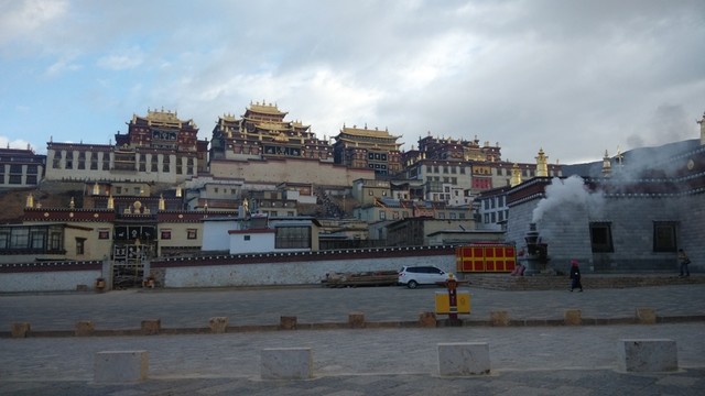 香格里拉松贊林寺