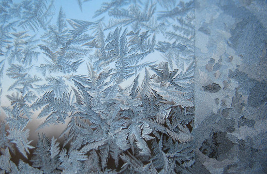 冬窗雪紋