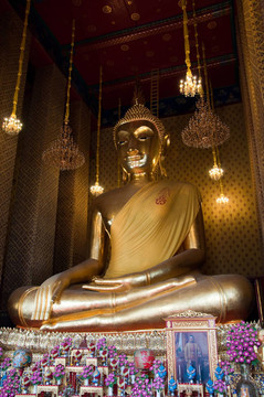 Sitting Buddha的形象