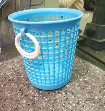 紙簍