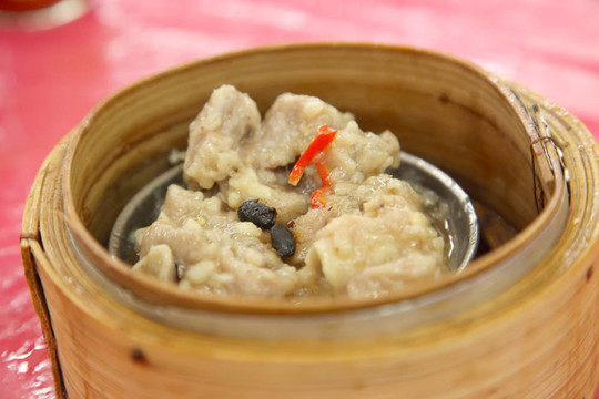 中國點心餃子的籃子