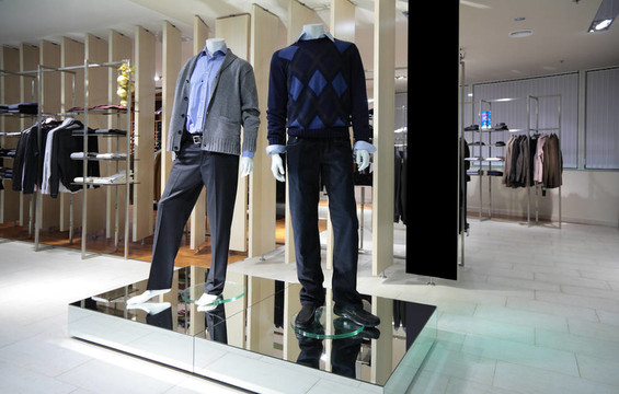 商店在男裝部分manneqiuns
