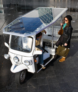 太陽能TUC TUC