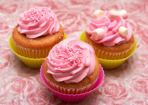 草莓冰Vanilla cupcake