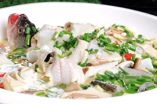 椒香鱸魚(yú)