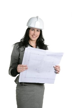 建筑師的女人白的安全帽和計(jì)劃