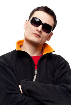 戴墨鏡的男人