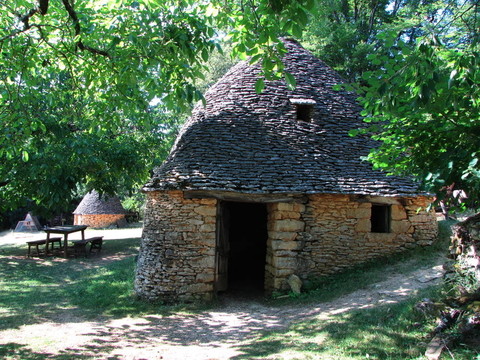 Cabane de Breuil；平視顯示器；棚；所有；建立；石