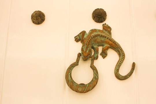 金屬門環(huán)蜥蜴龍形。