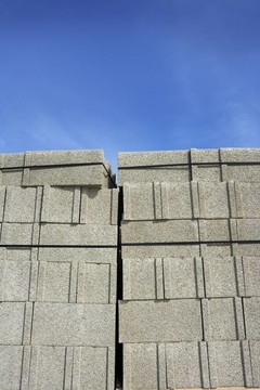 堆疊的格蘭建筑塊樁