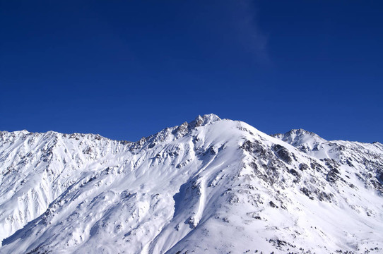 全景。厄爾布魯士山地區(qū)。