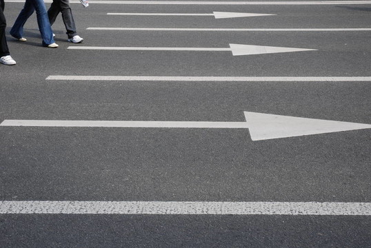 道路上的人們