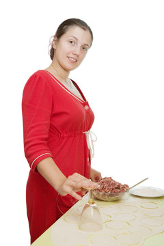 女人做肉餃子