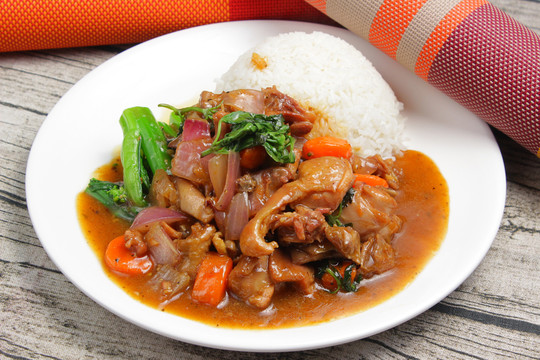雞肉飯