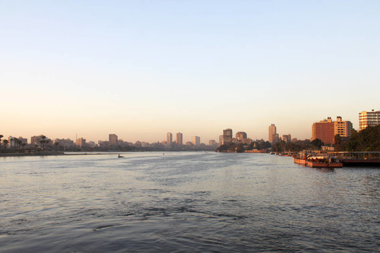日落開羅從尼羅河大橋