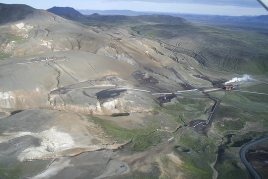地?zé)岙a(chǎn)業(yè)在冰島附近的克拉布拉火山