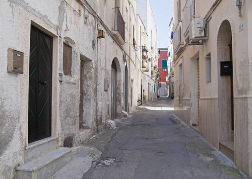 在舊城區(qū)的小巷普利亞。Apulia。