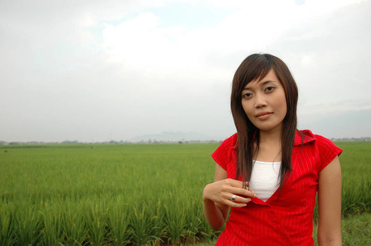 年輕的女人