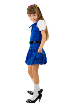 穿藍(lán)色連衣裙的女孩