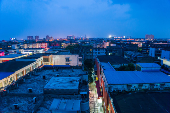 小城夜景