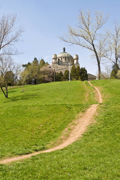 從Tineretului公園火葬場的建設(shè)路徑；Buch