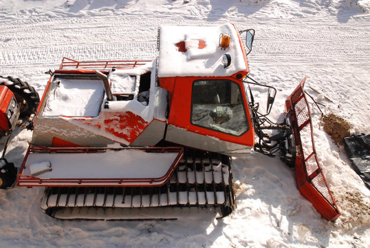 雪地履帶車