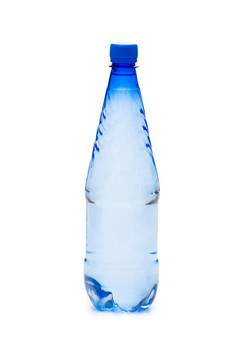 白瓶子上的水