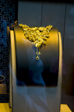 金項(xiàng)鏈展示