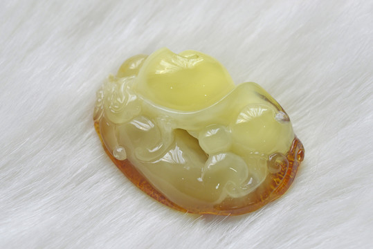 琥珀蜜蠟