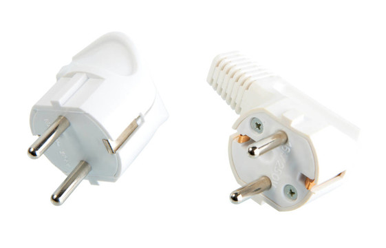 兩個(gè)白色交流電源連接器