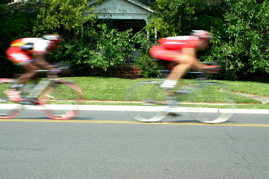 模糊運動自行車賽