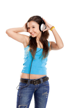 年輕女孩聽音樂(lè)