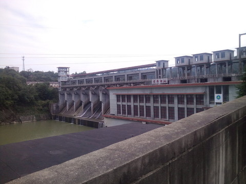青年電站水閘全景