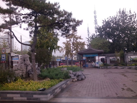 陶然亭公園前坪