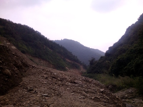 遠(yuǎn)望蒼山