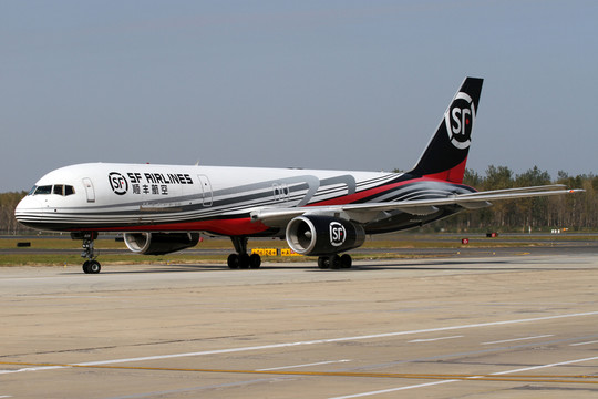順豐航空波音757全貨機