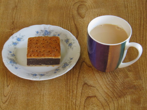 切斯特蛋糕和茶